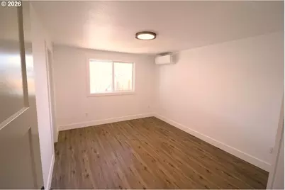 77 Shady Loop, Springfield, OR 97477 - Photo 8