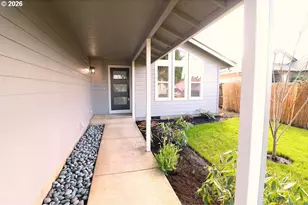 77 Shady Loop, Springfield, OR 97477 - Photo 1