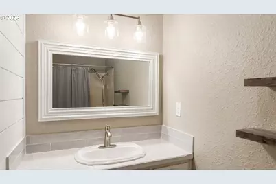 815 Valleywood Dr, Salem, OR 97306 - Photo 24
