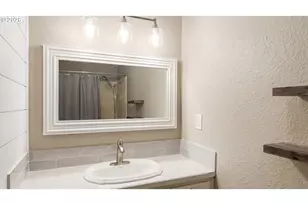 815 Valleywood Dr, Salem, OR 97306 - Photo 24