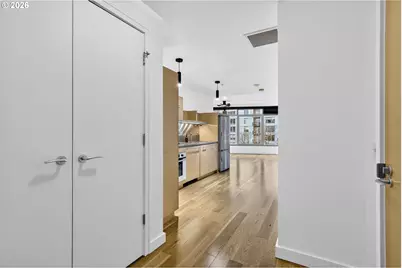 3601 S River Pkwy #702, Portland, OR 97239 - Photo 8