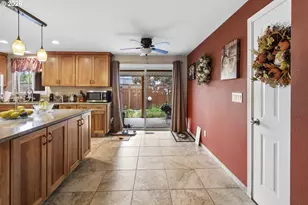 200 S Cascade Dr, Woodburn, OR 97071 - Photo 14