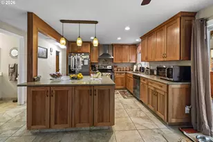 200 S Cascade Dr, Woodburn, OR 97071 - Photo 12