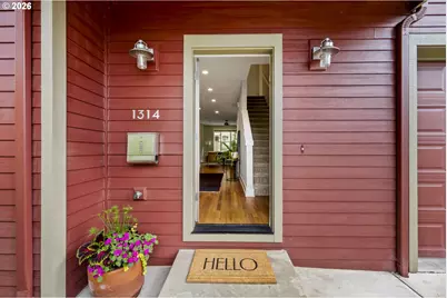 1314 NE Junior St, Portland, OR 97211 - Photo 4