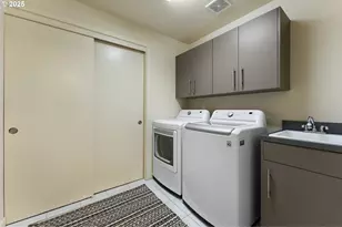 1660 NW Riverscape Dr, Portland, OR 97209 - Photo 38