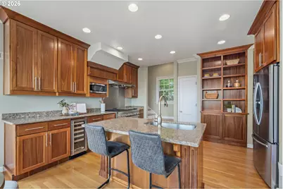 500 NW Maywood Dr, Portland, OR 97210 - Photo 14
