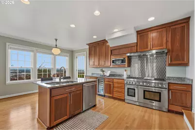 500 NW Maywood Dr, Portland, OR 97210 - Photo 16