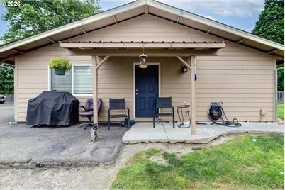 907 NE 1st Ave, Battle Ground, WA 98604 - Photo 4