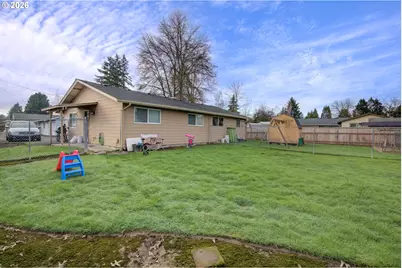 907 NE 1st Ave, Battle Ground, WA 98604 - Photo 6