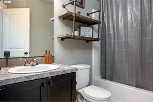 471 Vine Ave, Woodburn, OR 97071 - Photo 26