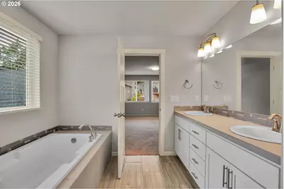 15487 SE Hawthorne Meadows St, Portland, OR 97236 - Photo 24
