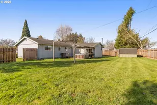 3805 SE 180th Pl, Portland, OR 97236 - Photo 22