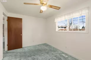 3805 SE 180th Pl, Portland, OR 97236 - Photo 16