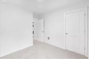 9418 N Bristol Ave, Portland, OR 97203 - Photo 22