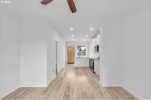 9418 N Bristol Ave, Portland, OR 97203 - Photo 14