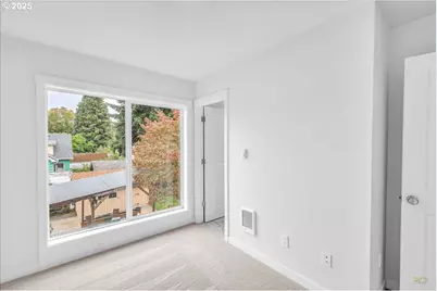 9418 N Bristol Ave, Portland, OR 97203 - Photo 16