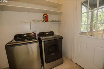 2892 Coos Bay Wagon Rd, Roseburg, OR 97471 - Photo 20