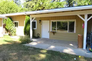 713 SE Englewood Dr, Hillsboro, OR 97123 - Photo 1