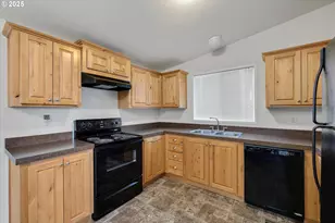 21100 NE Sandy Blvd, Fairview, OR 97024 - Photo 8