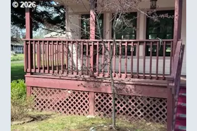 105 W Main St, Glenwood, WA 98619 - Photo 2