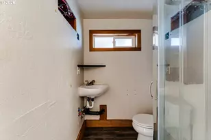 111 Holeman Ave, Eugene, OR 97404 - Photo 34