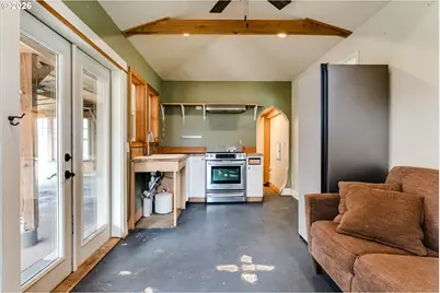 111 Holeman Ave, Eugene, OR 97404 - Photo 32