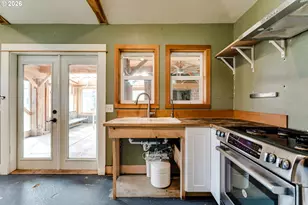 111 Holeman Ave, Eugene, OR 97404 - Photo 34