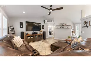 520 Fir St, Lyons, OR 97358 - Photo 14