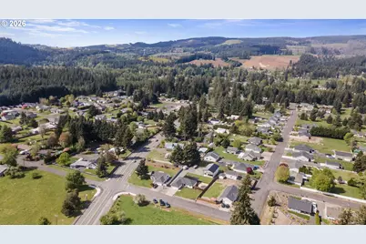 520 Fir St, Lyons, OR 97358 - Photo 42