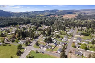 520 Fir St, Lyons, OR 97358 - Photo 42