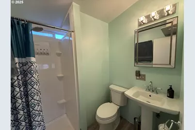 87911 Territorial Rd #19, Veneta, OR 97487 - Photo 16