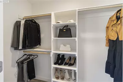 4236 E Willakenzie St, Newberg, OR 97132 - Photo 24