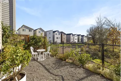 4236 E Willakenzie St, Newberg, OR 97132 - Photo 34