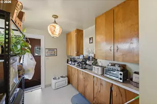 846 S 11th St, Coos Bay, OR 97420 - Photo 18