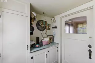 846 S 11th St, Coos Bay, OR 97420 - Photo 10