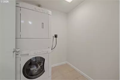 1620 NE Broadway St #206, Portland, OR 97232 - Photo 24