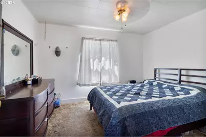 1225 W Main St, Medford, OR 97501 - Photo 14