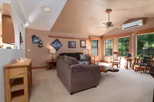 780 Michigan Ave, Bandon, OR 97411 - Photo 16