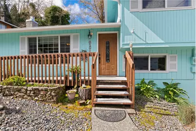 935 View St, Reedsport, OR 97467 - Photo 2