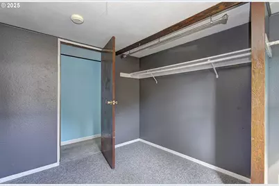 107 Guinevere Ct, Castle Rock, WA 98611 - Photo 16