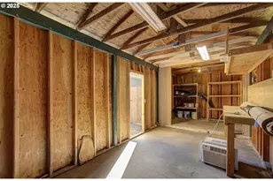 107 Guinevere Ct, Castle Rock, WA 98611 - Photo 22