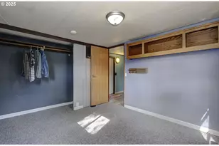 107 Guinevere Ct, Castle Rock, WA 98611 - Photo 12