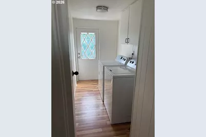 2902 E 2nd St, Newberg, OR 97132 - Photo 8