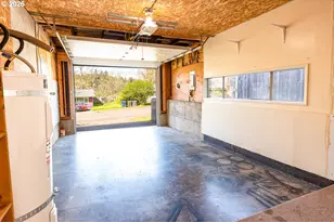 4865 Whiteaker St, Eugene, OR 97405 - Photo 40