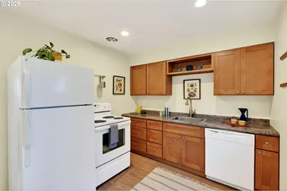 8025 N Chase Ave, Portland, OR 97217 - Photo 14