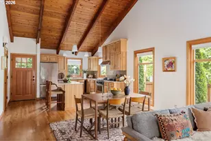 4935 SW Marigold St, Portland, OR 97219 - Photo 10