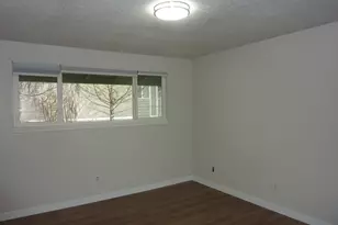 885 NE Sunset St, Roseburg, OR 97470 - Photo 22