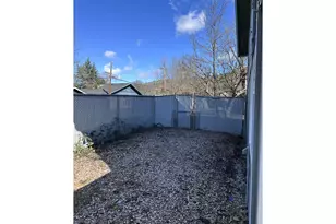 885 NE Sunset St, Roseburg, OR 97470 - Photo 28