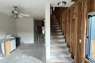 8527 N Edison St, Portland, OR 97203 - Photo 6