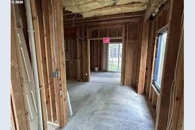 8527 N Edison St, Portland, OR 97203 - Photo 8